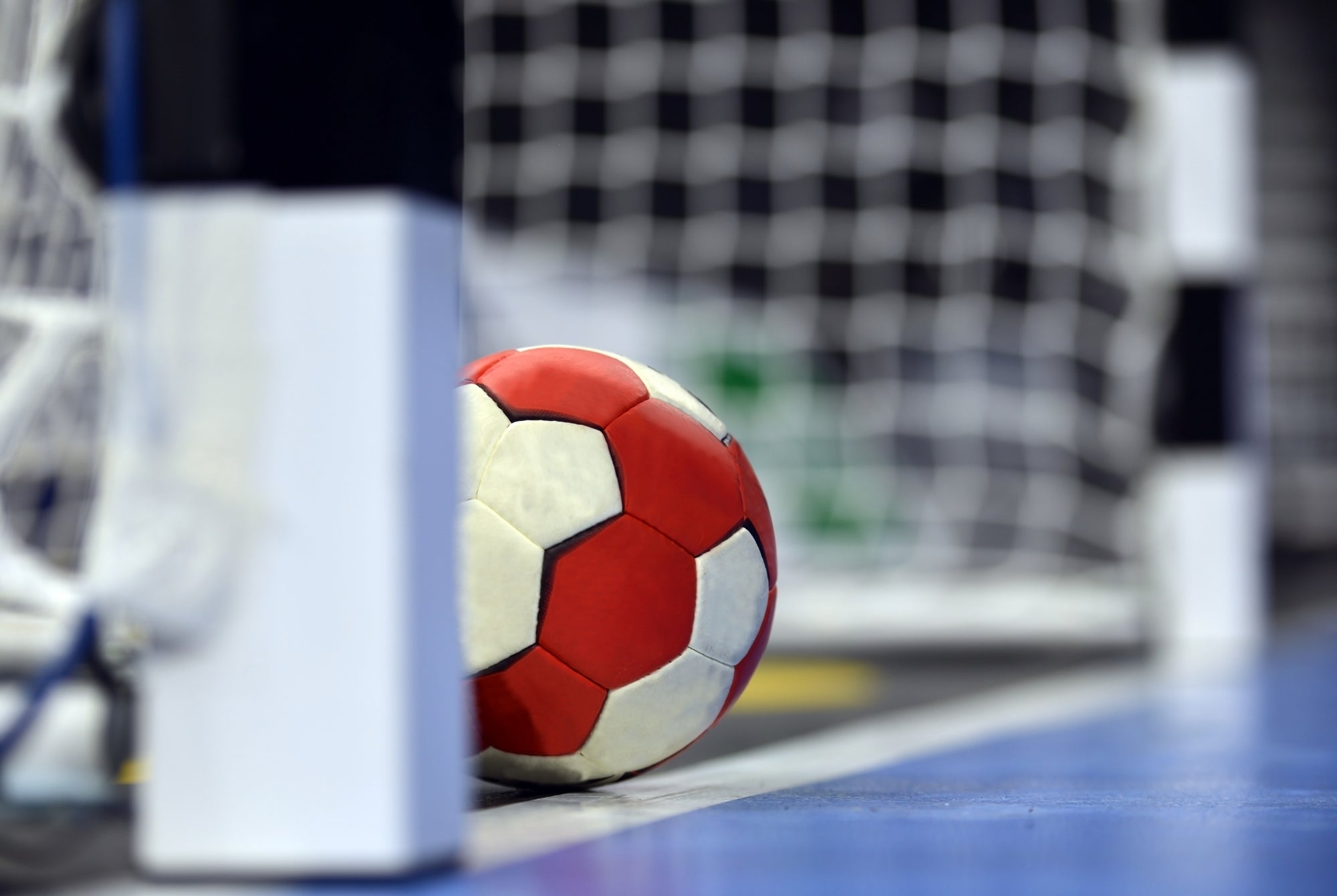 Trikotsponsoring für die weibliche Jugend C des AMTV Hamburg